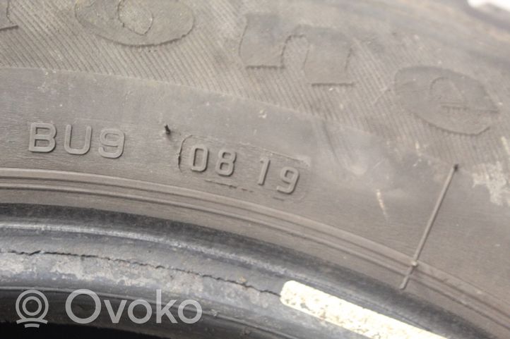 Volkswagen PASSAT B6 R16 summer tire 