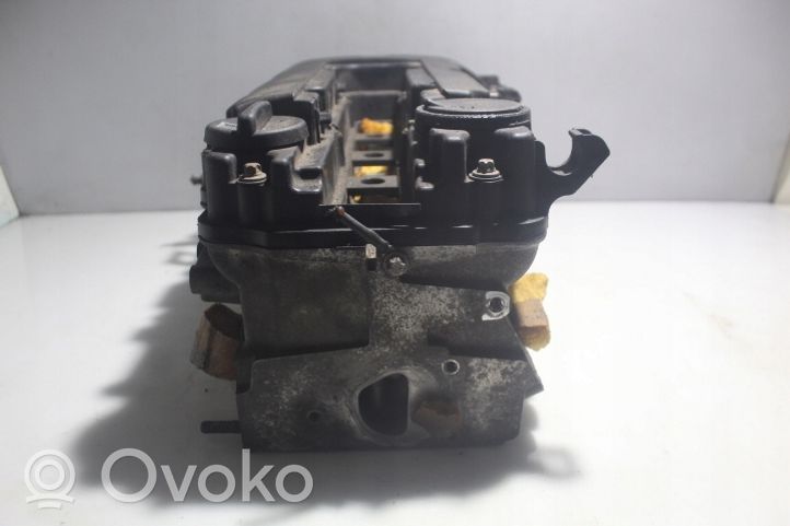 Opel Astra J Engine head 