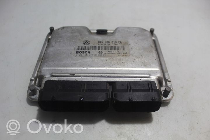 Volkswagen Polo IV 9N3 Unité de commande, module ECU de moteur 0281012195