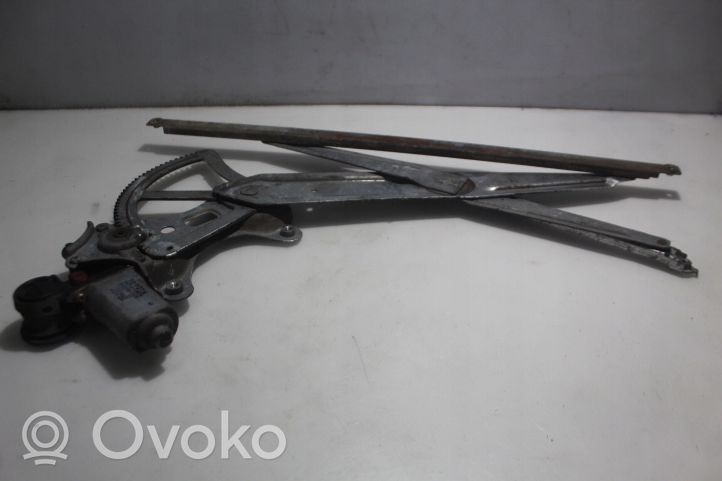 Toyota Corolla Verso E121 Meccanismo di sollevamento del finestrino anteriore senza motorino 062040-1520