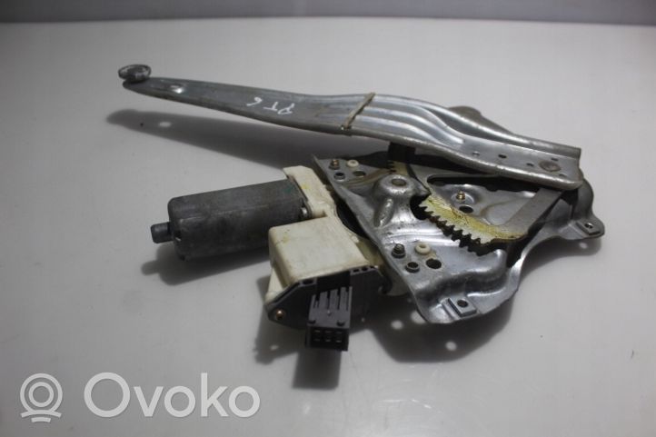 Toyota Avensis T250 Mechanizm podnoszenia szyby tylnej bez silnika 0130822031