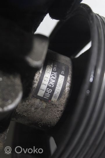 Hyundai Matrix Pompa wspomagania układu kierowniczego 