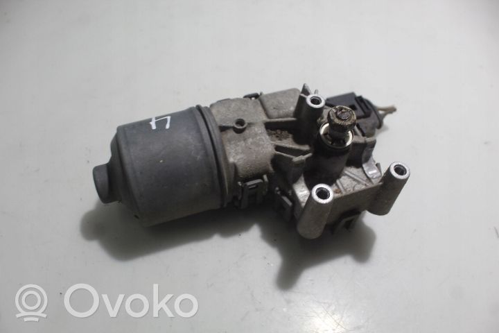 Volkswagen Polo Pyyhkimen moottori 0390241524