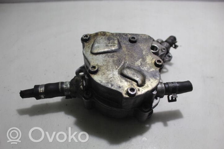 Volkswagen PASSAT B5 Vacuum pump 