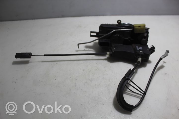 Opel Signum Front door lock 