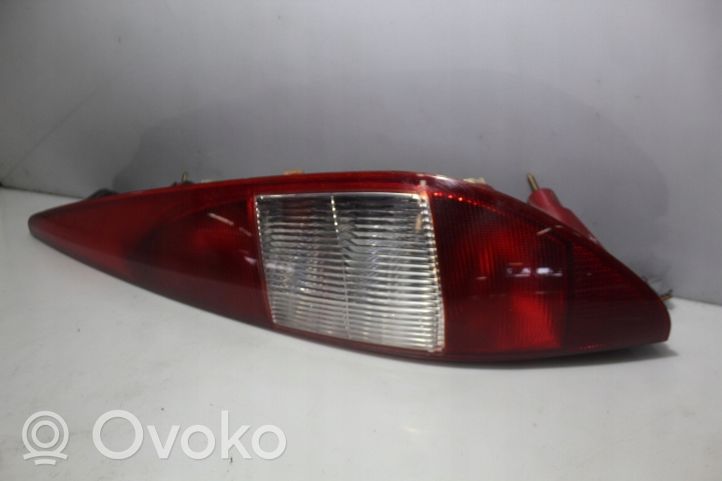 Ford Mondeo Mk III Lampa tylna 