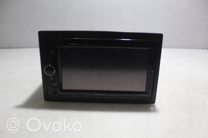 Volkswagen Golf IV Radio/GPS head unit trim DNX5260BT