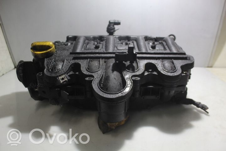 Renault Master II Engine head 