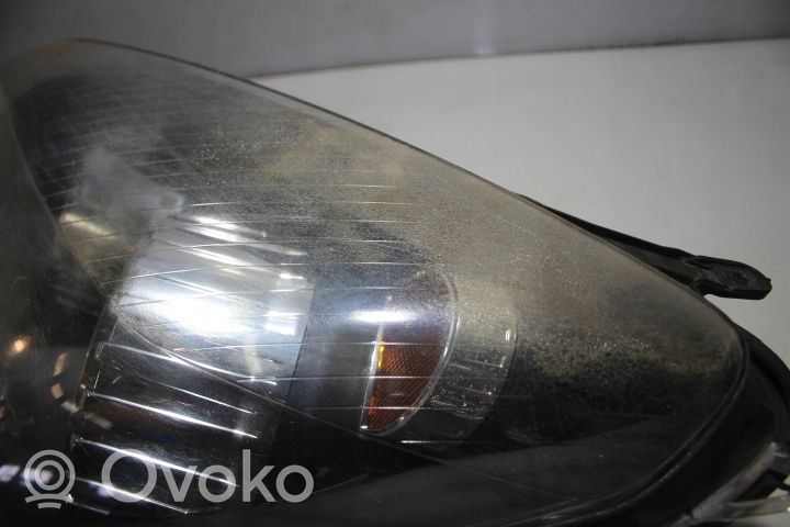 Opel Astra H Lampa przednia 