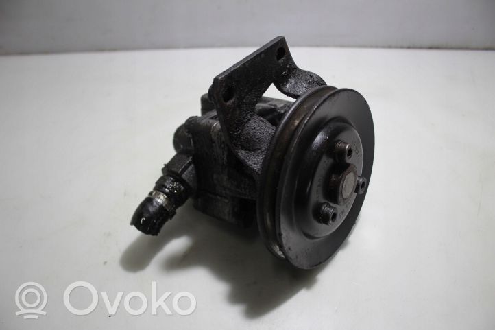 Audi A6 S6 C4 4A Vairo stiprintuvo siurblys 7681 955 265