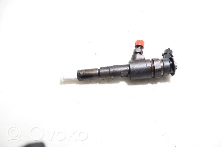 Peugeot 206+ Injecteur de carburant 0445110135