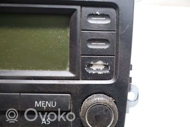 Volkswagen Golf V Konsola środkowa / Radio / GPS 