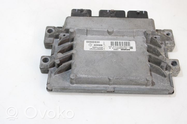 Renault Twingo II Unité de commande, module ECU de moteur 