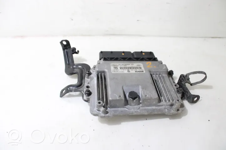 KIA Ceed Komputer / Sterownik ECU silnika 0281031491