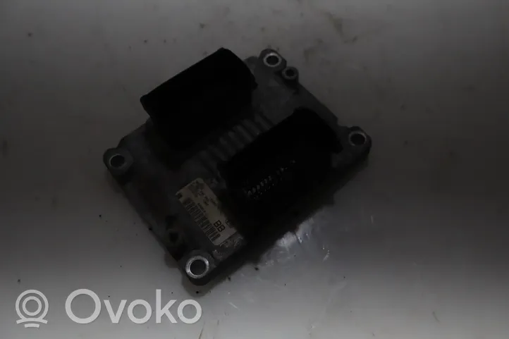 Opel Astra H Komputer / Sterownik ECU silnika 