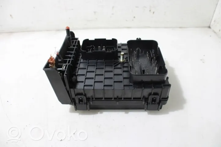 Audi A3 S3 8P Drošinātāju kaste (komplekts) 