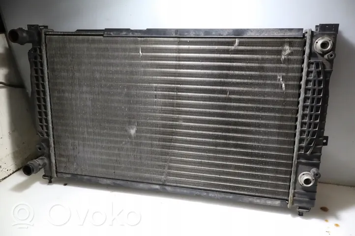 Audi A6 Allroad C5 Radiateur de refroidissement 