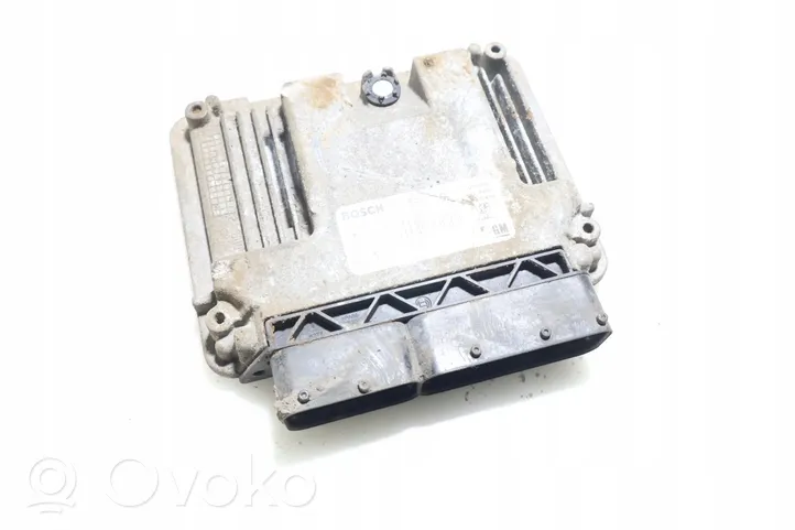 Opel Vectra C Centralina/modulo motore ECU 0281014449