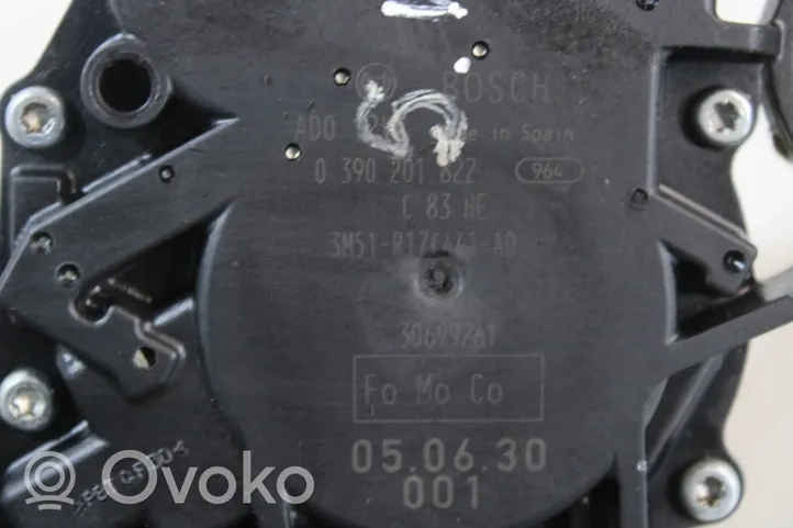 Ford Focus Moteur d'essuie-glace arrière 0390201822