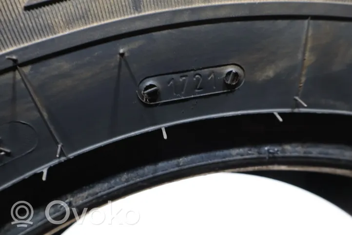 Volkswagen Crafter R16 summer tire 