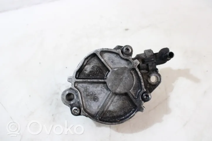 Ford Focus C-MAX Vacuum pump 