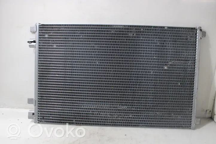 Renault Megane II Gaisa kondicioniera dzeses radiators 