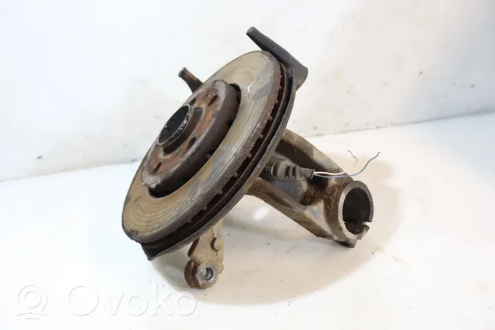 Skoda Fabia Mk3 (NJ) Fusée d'essieu de moyeu de la roue avant 