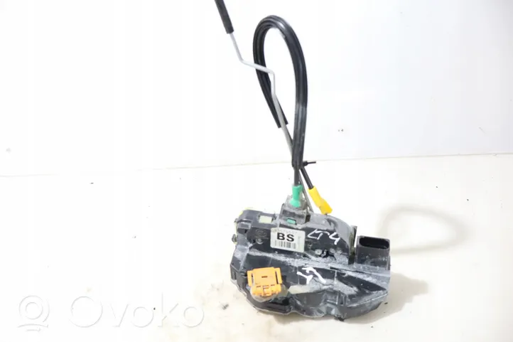 Chevrolet Cruze Rear door lock 