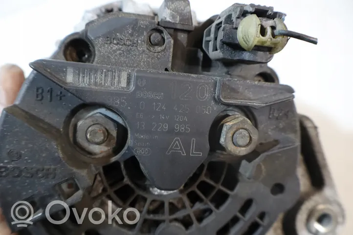 Opel Astra H Alternator 0124425050