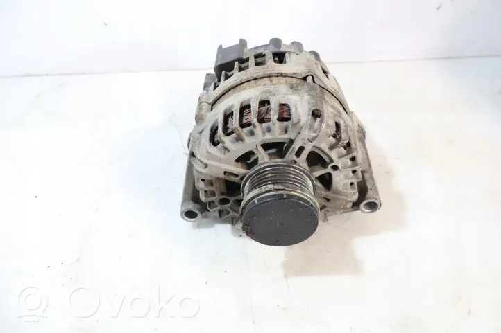 Opel Zafira C Generator/alternator 2619574A