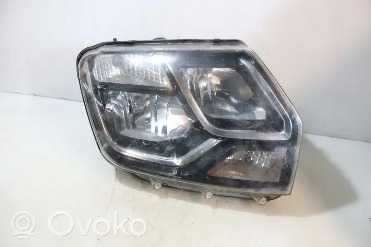 Dacia Duster Headlight/headlamp 