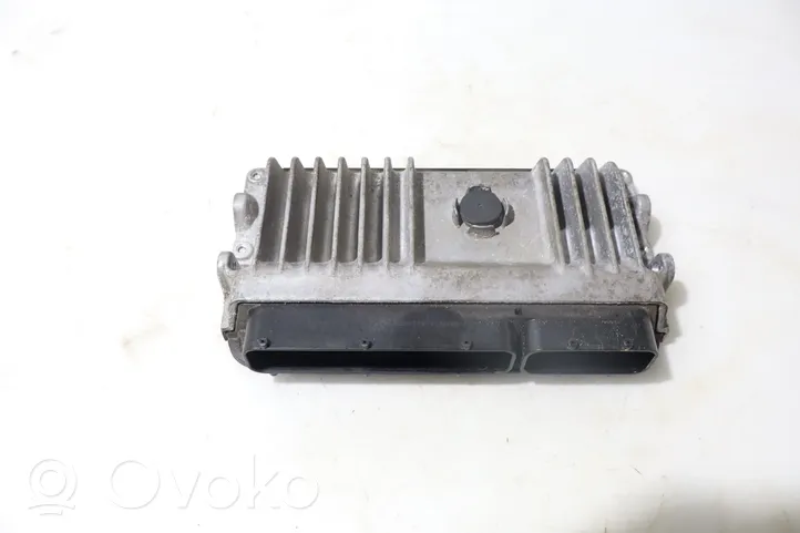 Toyota C-HR Unité de commande, module ECU de moteur 