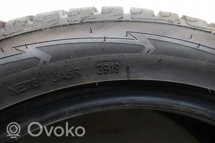 Ford Focus C-MAX R18 winter tire 