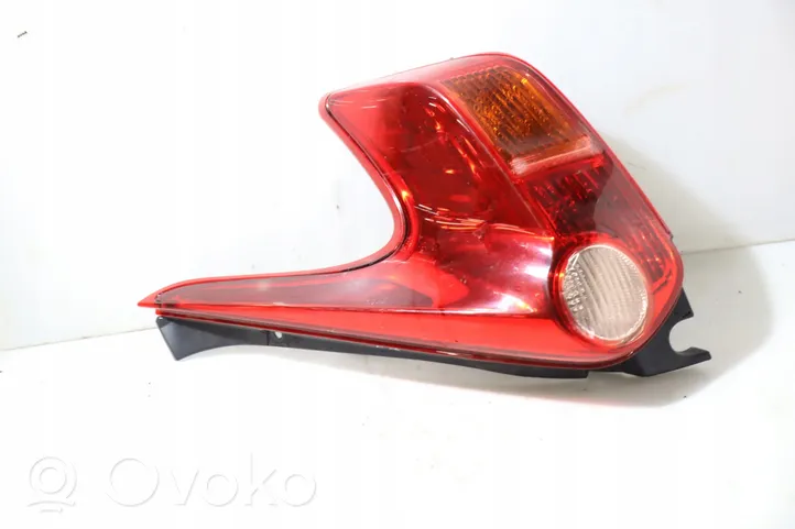 Nissan Juke I F15 Lampa tylna 