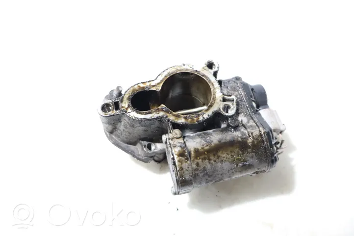 Opel Vivaro EGR valve 