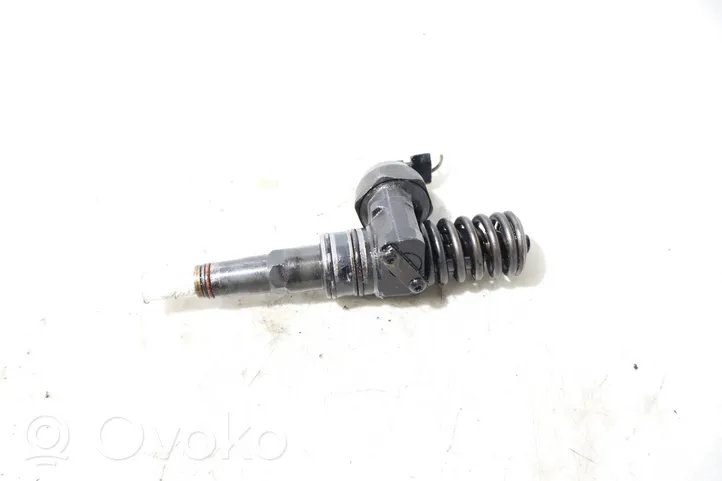 Volkswagen PASSAT B5.5 Injecteur de carburant 0414720037