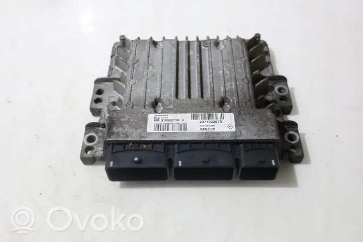 Renault Megane III Motora vadības bloka ECU 