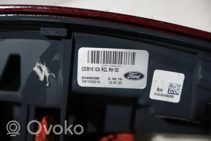 Ford Mondeo MK V Feux arrière / postérieurs 