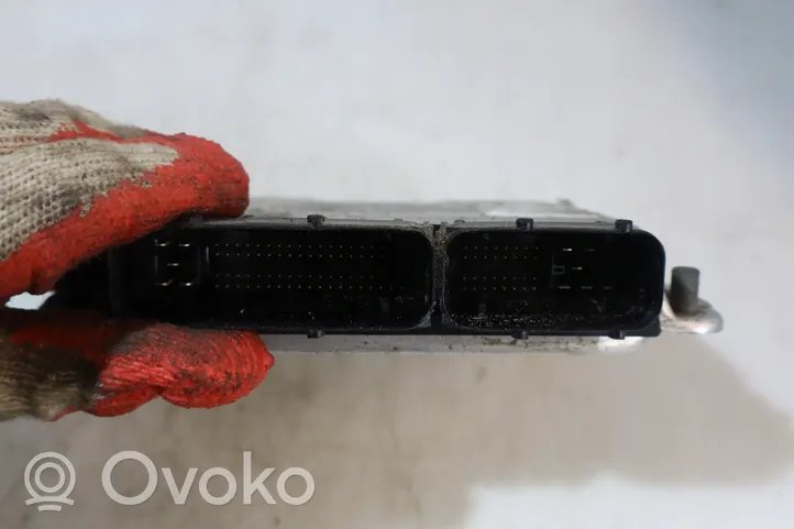 Seat Alhambra (Mk1) Centralina/modulo motore ECU 0261207352