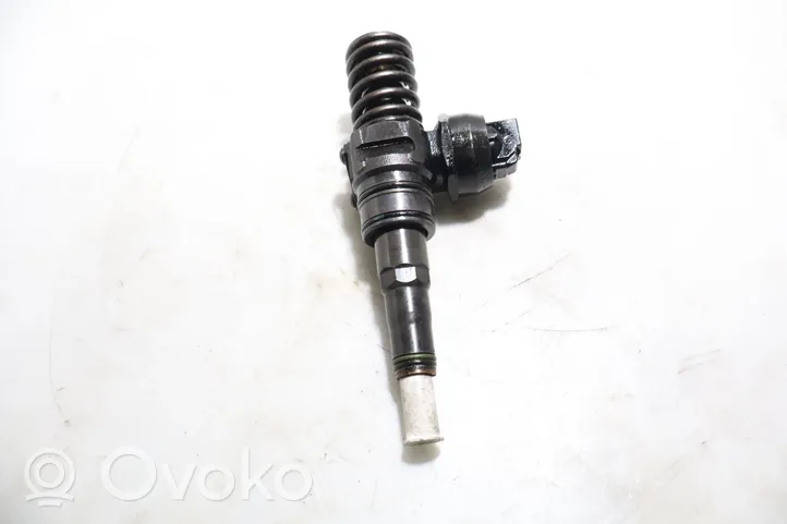 Volkswagen Transporter - Caravelle T5 Injecteur de carburant 0414720314