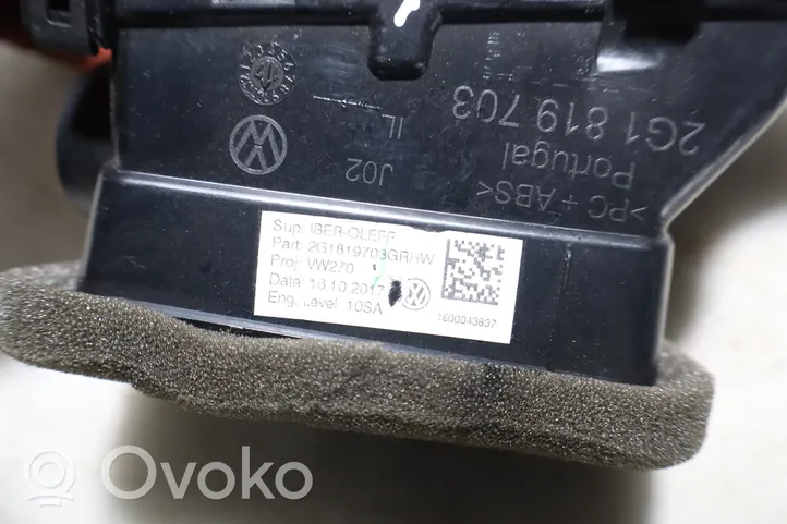 Volkswagen Polo VI AW Boczna kratka nawiewu deski rozdzielczej 