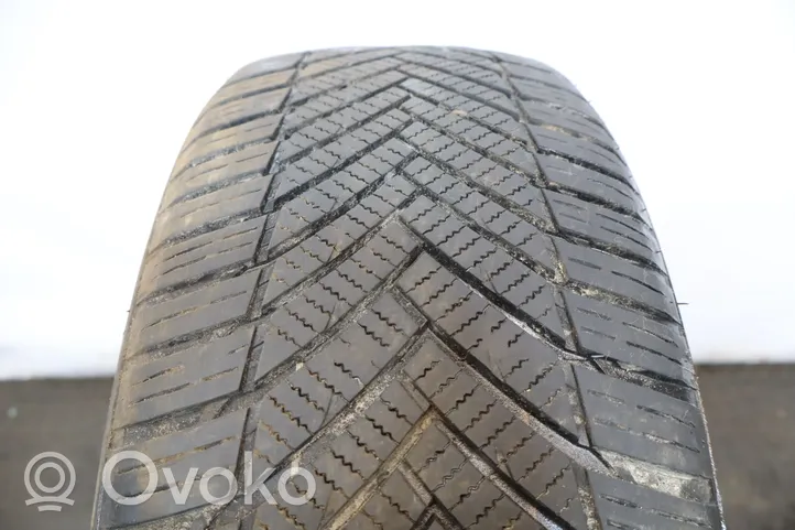 Ford Focus R17 summer tire 