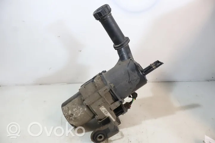 Citroen C4 I Power steering pump 