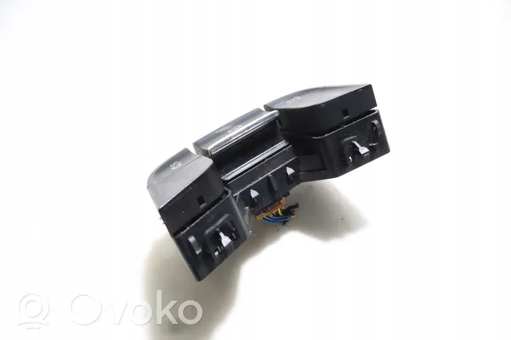 Skoda Kodiaq Handbrake/parking brake auto hold switch 
