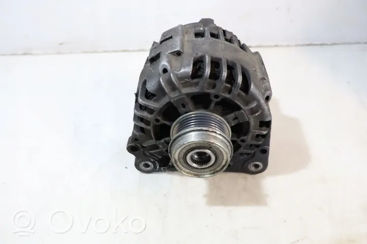 Audi A4 S4 B5 8D Alternator 