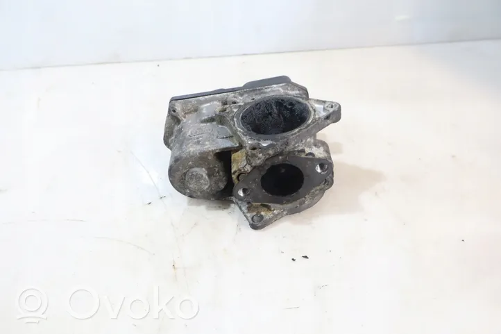 Volkswagen Touran I EGR valve 