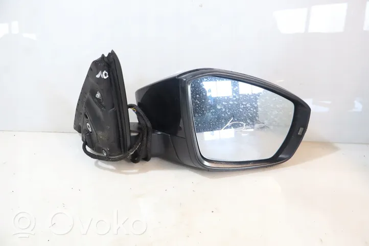 Skoda Octavia Mk3 (5E) Front door electric wing mirror 