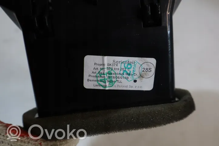 Skoda Octavia Mk3 (5E) Garniture, panneau de grille d'aération 