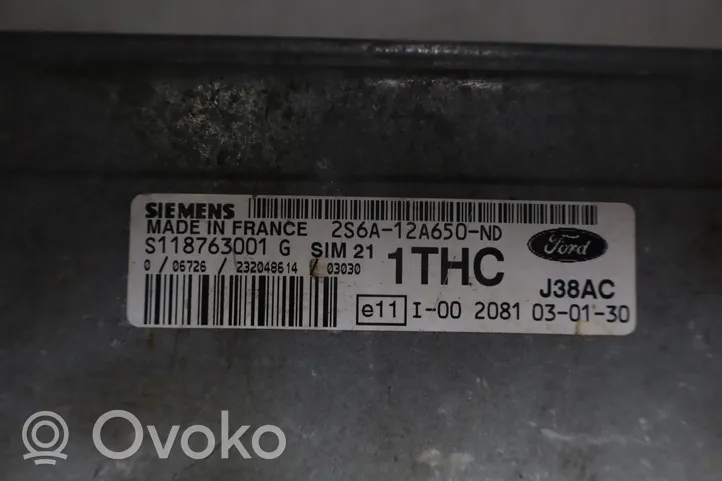 Ford Fiesta Блок управления двигателем ECU 