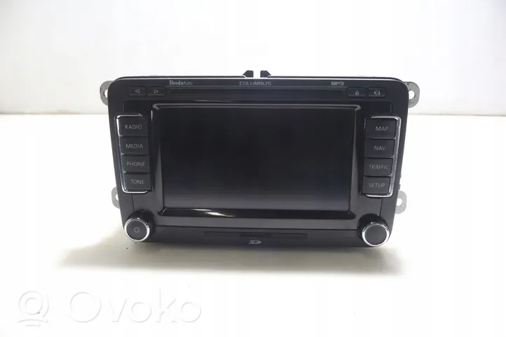 Skoda Octavia Mk2 (1Z) Panel / Radioodtwarzacz CD/DVD/GPS 